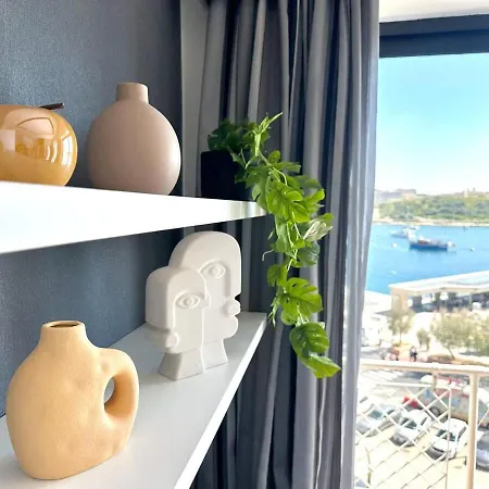 View Location 2br Daire *